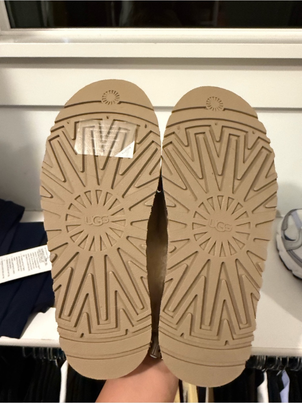 UGG Disquette Slippers Color Sand Women’s Size 7 - Picture 4 of 6